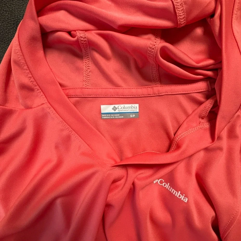 Columbia Women's Pink Pullover Omni shade hooded sun shirt ☀️ - Picture 4 of 4